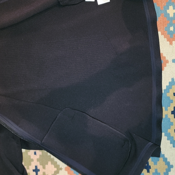 Descente Jogging Outfit (Black, XL, included pants and top) - Picture 6 of 9